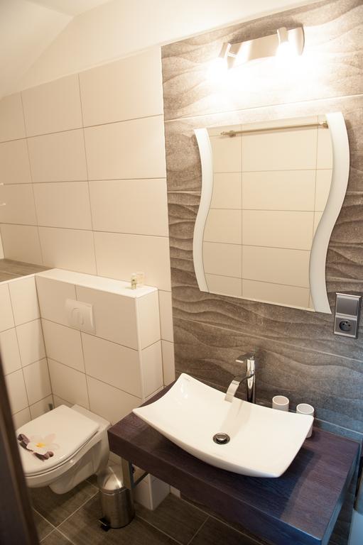 Luxusni Apartman Nmnm Mezonet Apartment Нове Место на Мораве Екстериор снимка